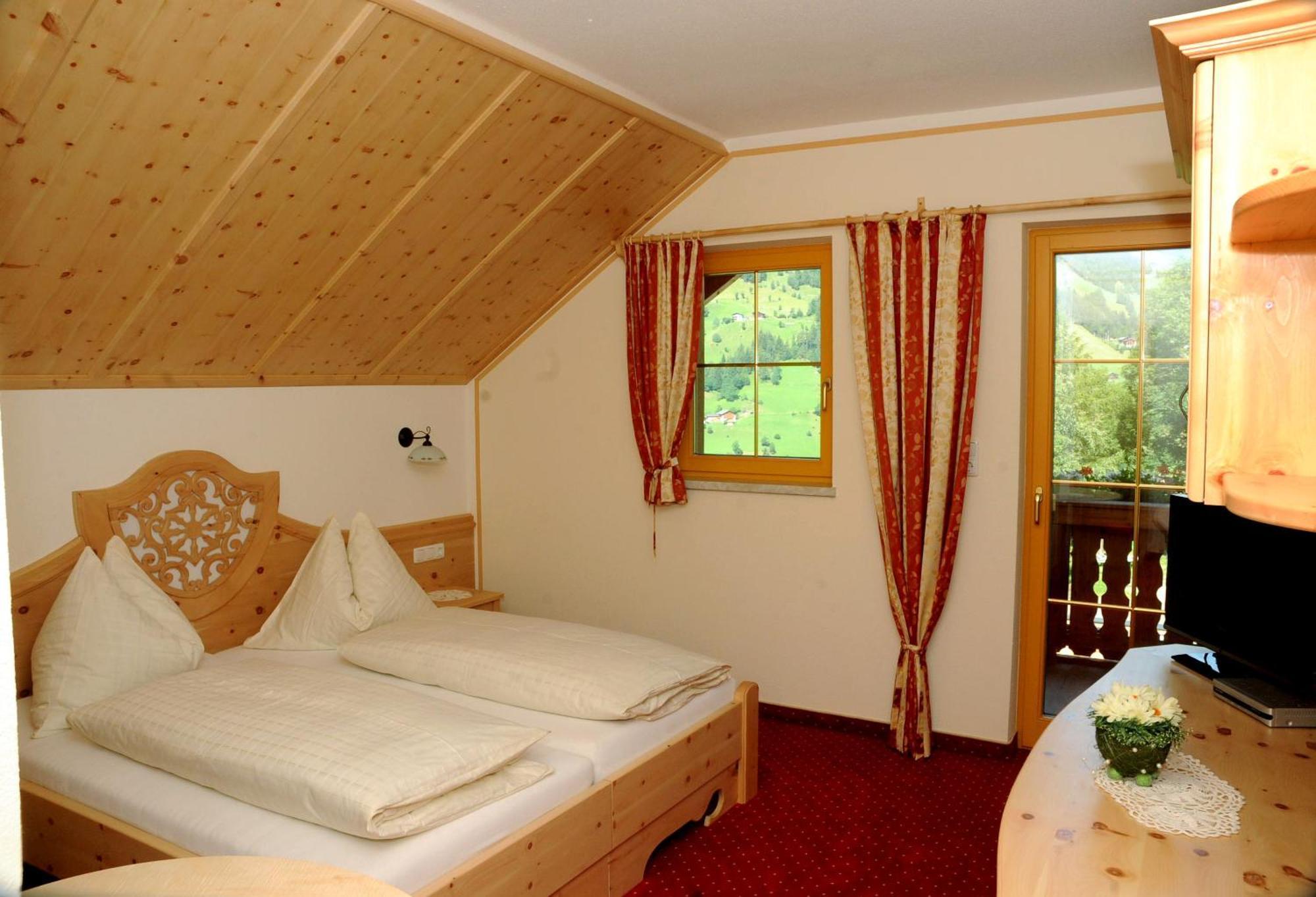 Sagritzerwirt Hotel โกรสเคียร์ชไฮม์ ภายนอก รูปภาพ