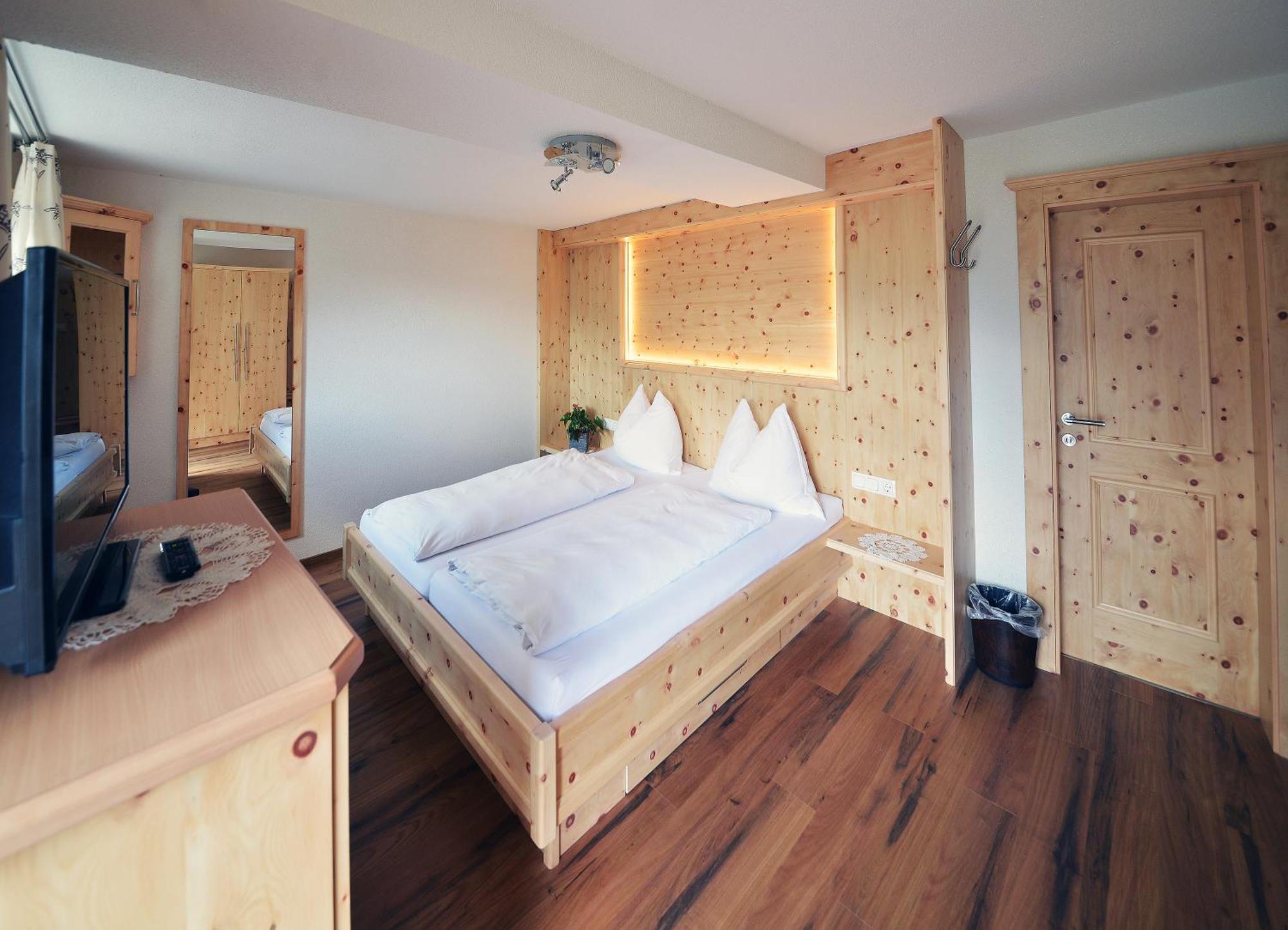 Sagritzerwirt Hotel โกรสเคียร์ชไฮม์ ภายนอก รูปภาพ